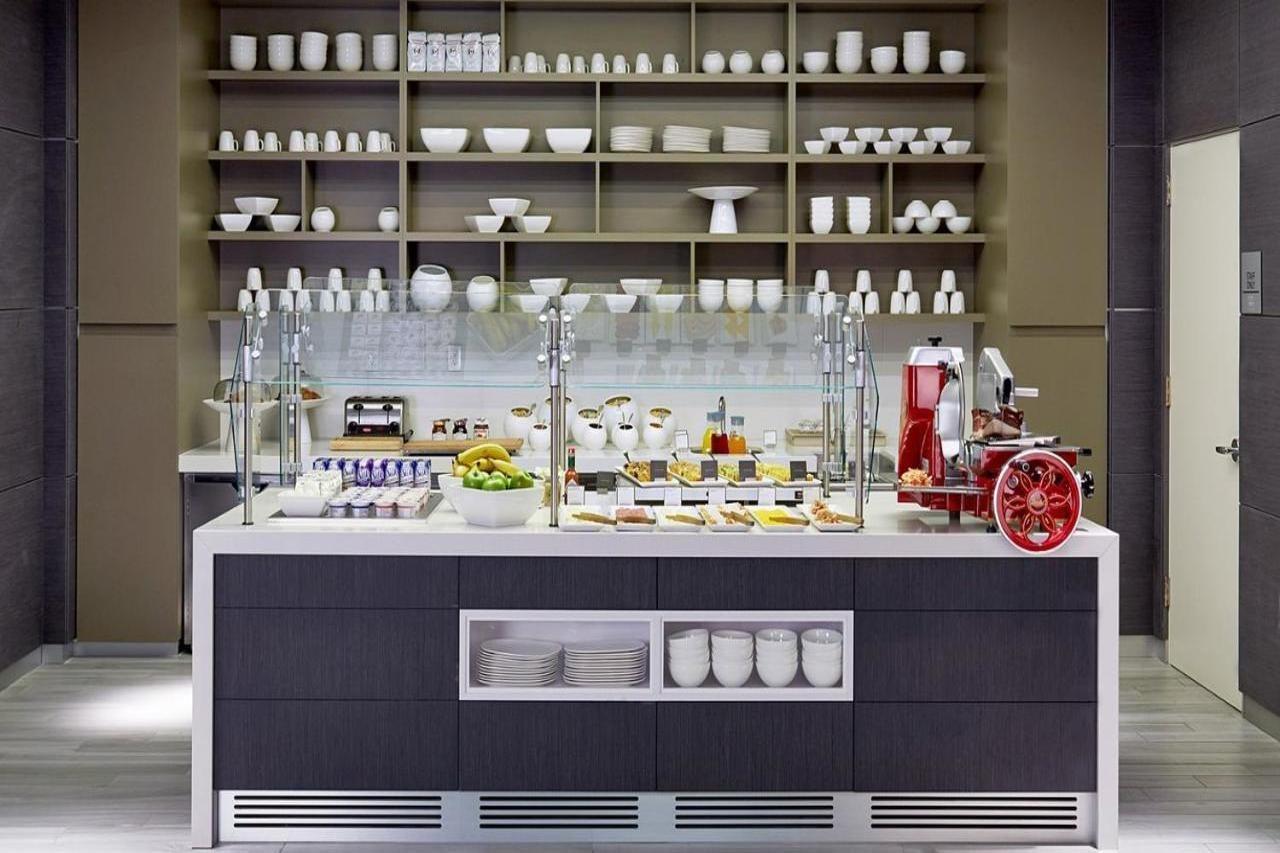 Ac By Marriott Downtown Hotel 4*