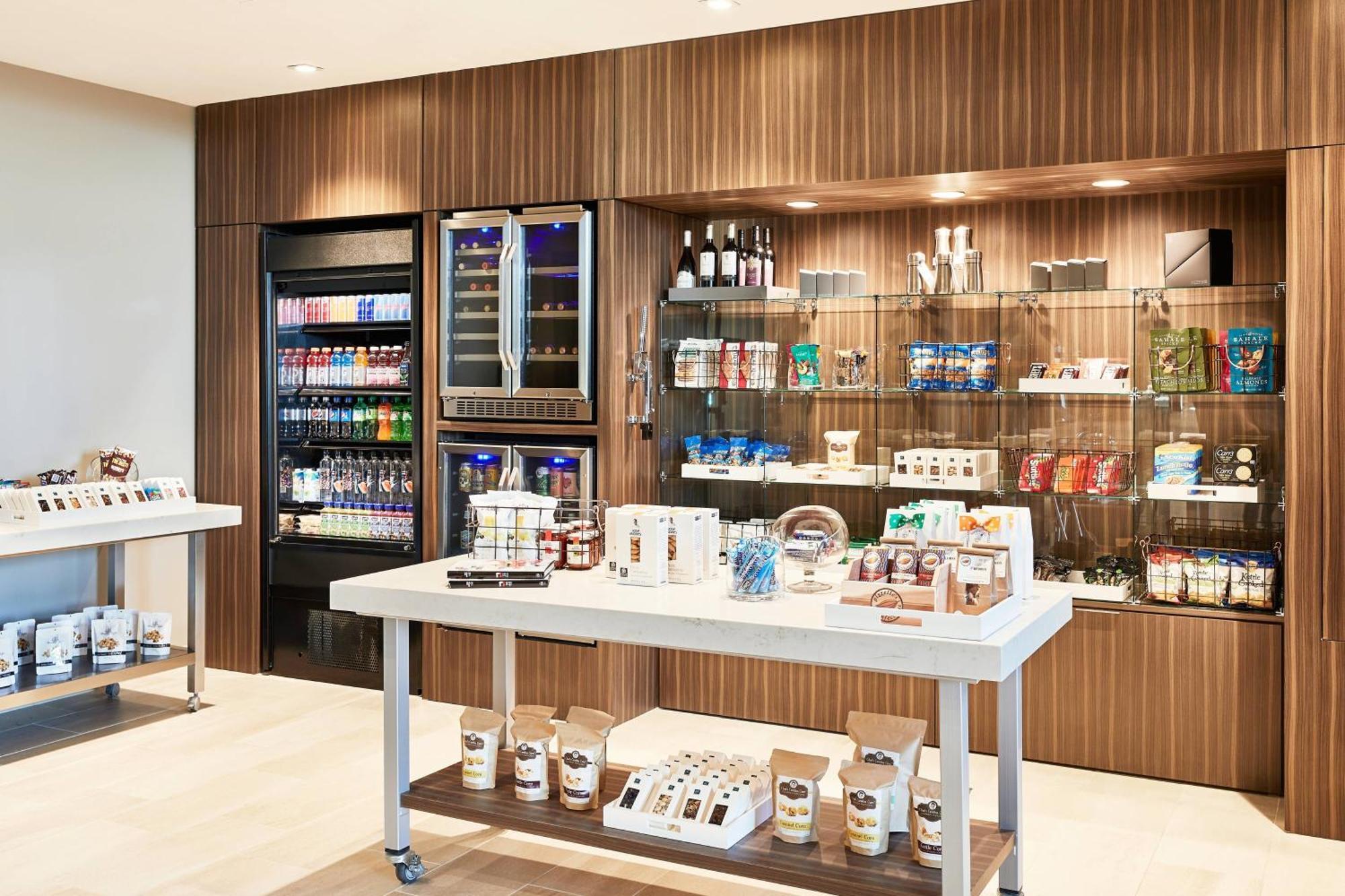 Hotel Ac By Marriott Downtown 4*
